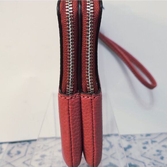 Coach Double Zipper Pocket Wristlet In Musted Red/Rust. EUC - Picture 6 of 16